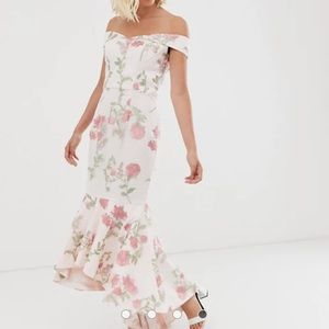 NWT Chi Chi London Floral Dress